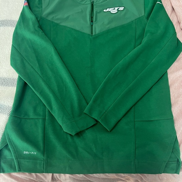 NIKE Green NY Jets Dri-Fit Pullover - Picture 1 of 4